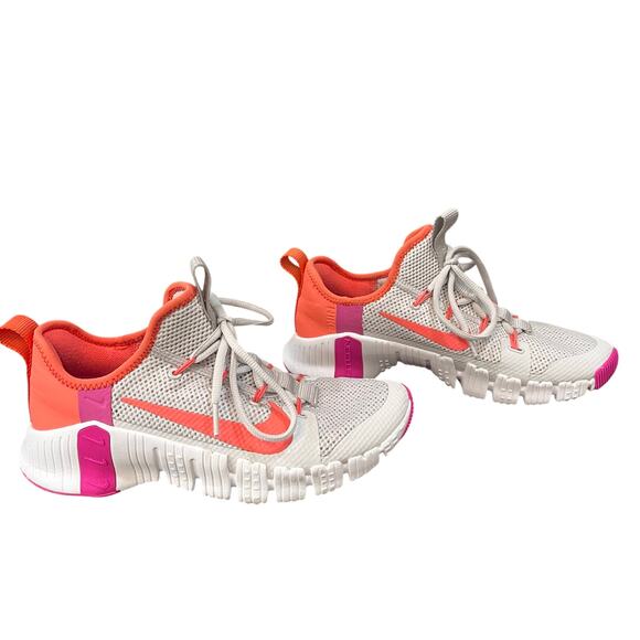 Nike Women's Metcon 3 Vast Grey Fire Pink Training Shoes Sz 8.5 - Picture 2 of 7